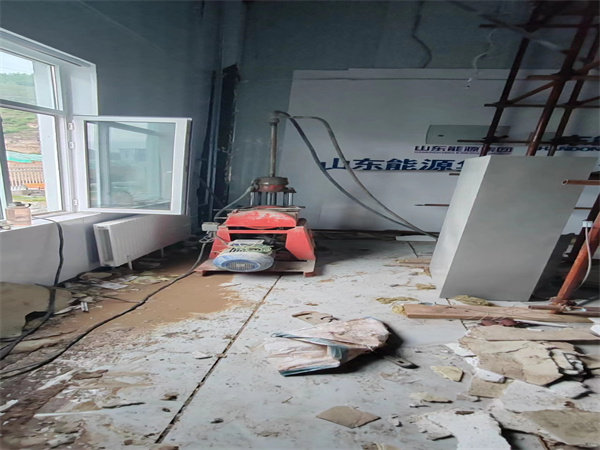 沙雅地基基础下沉墙体裂缝加固注浆顶升施工